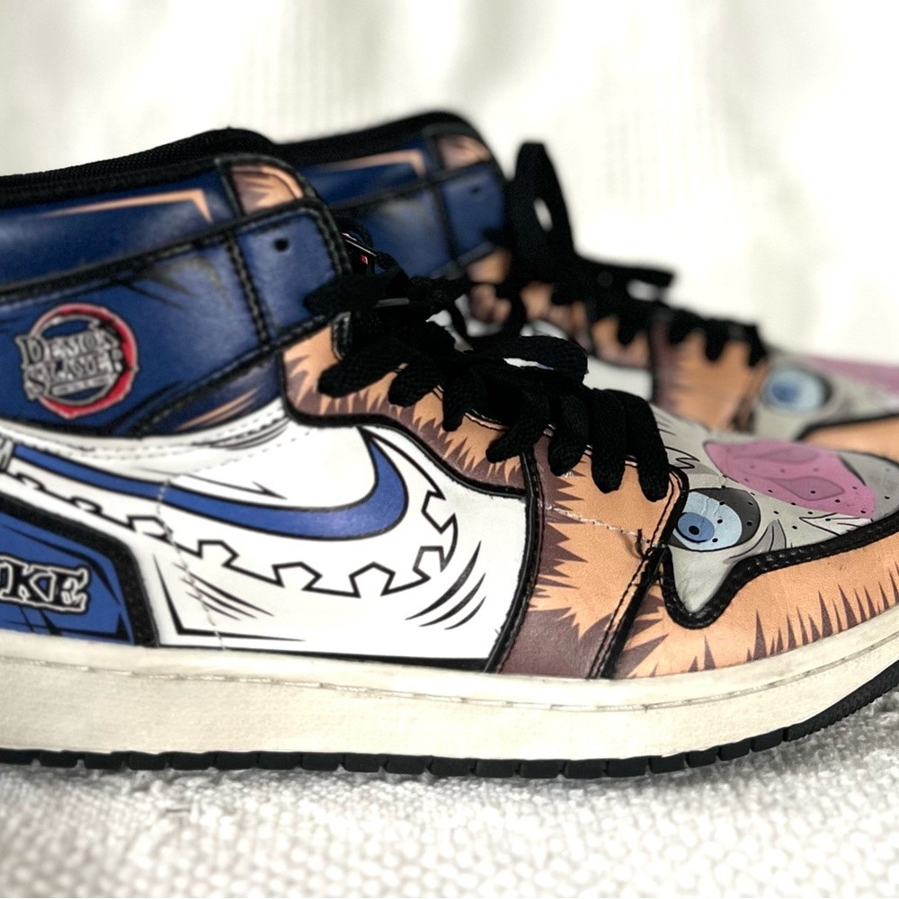 Anime Inosuke character sneakers / worn only once/ Demon Slayer